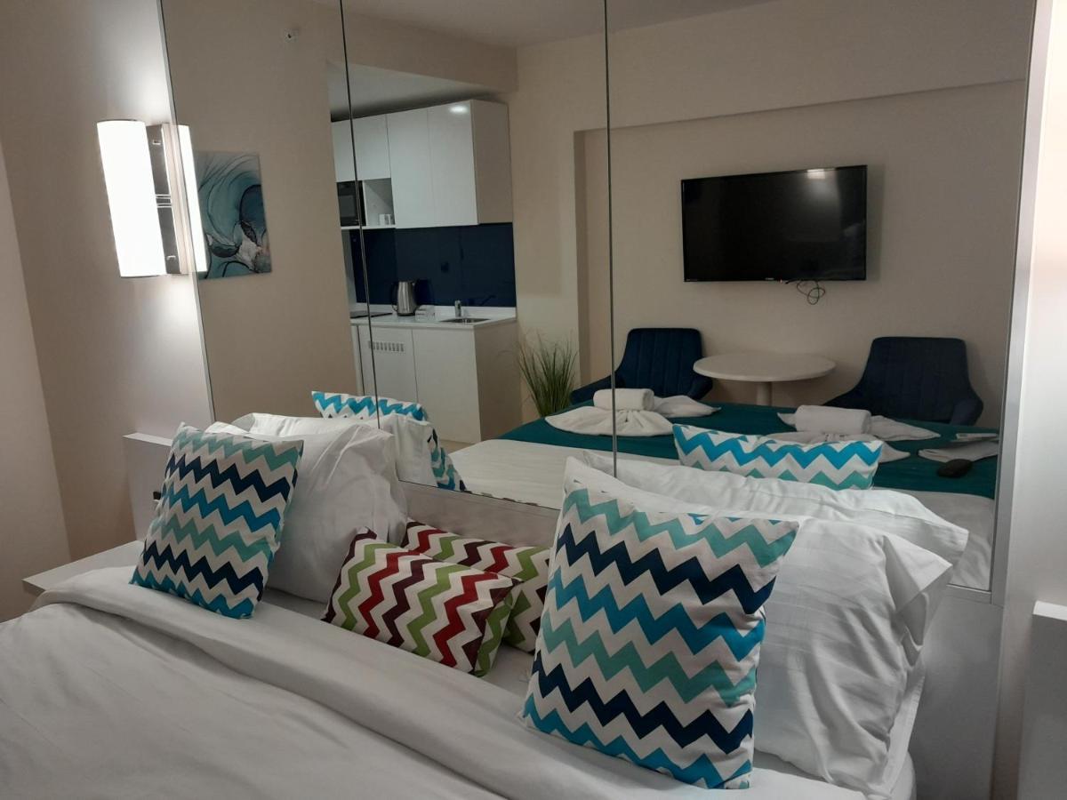 Smart Aparthotel Orbi City Batumi Exterior photo